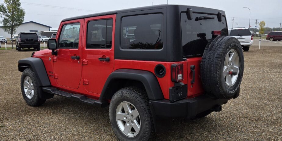 2015 JEEP WRANGLER UNLIMITED SPORT 4WD 4DR