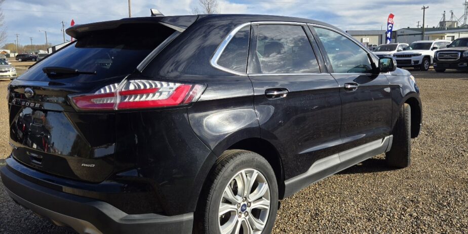 (Sold) 2022 Ford Edge Titanium