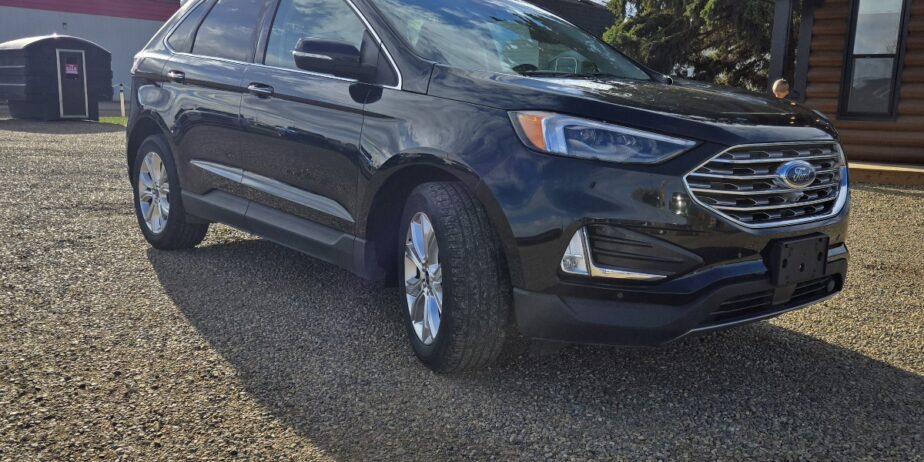 (Sold) 2022 Ford Edge Titanium