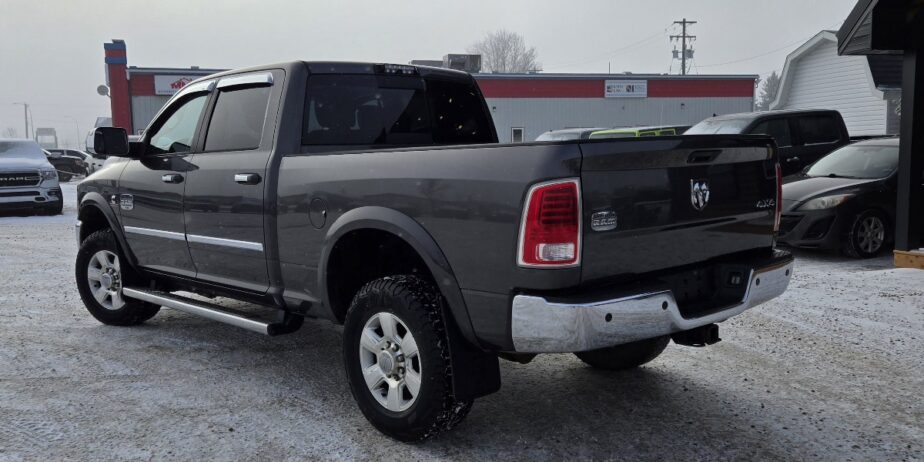 (SOLD) 2014 RAM 3500 LONGHORN CREW CAB  4WD Std Bed Cummins Diesel