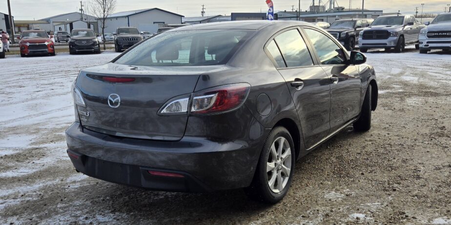 (SOLD) 2011 Mazda 3