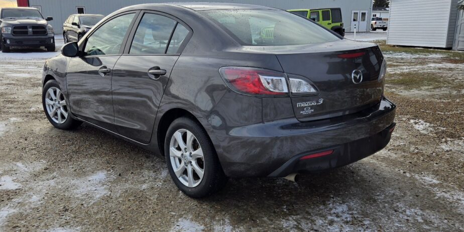 (SOLD) 2011 Mazda 3