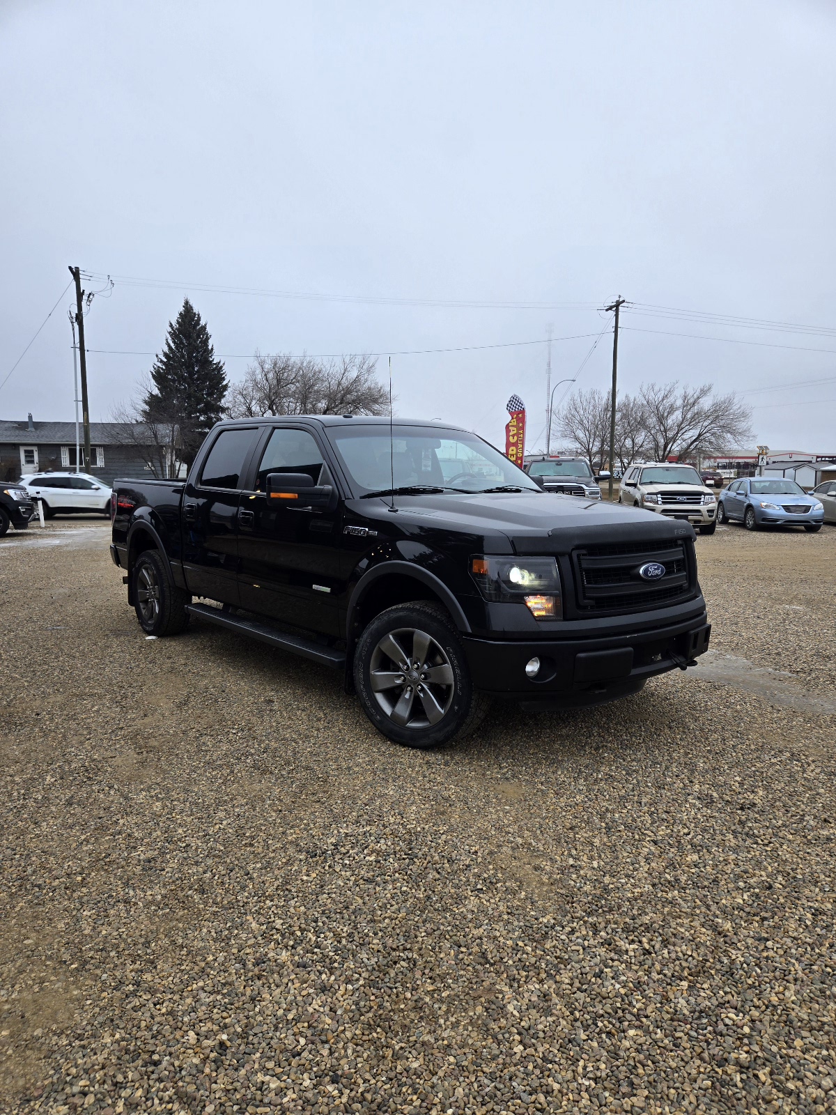 2014 FORD F-150 FX4 CREW CAB 4WD (one owner)