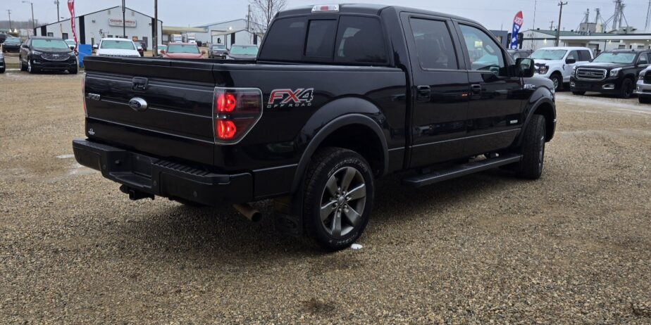 2014 FORD F-150 FX4 CREW CAB 4WD (one owner)