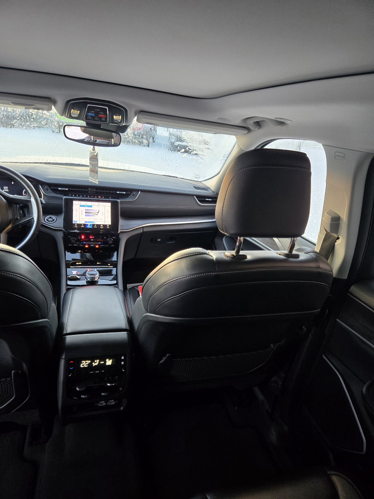 (Sold) 2022 JEEP GRAND CHEROKEE L LIMITED ( 7 Seater)