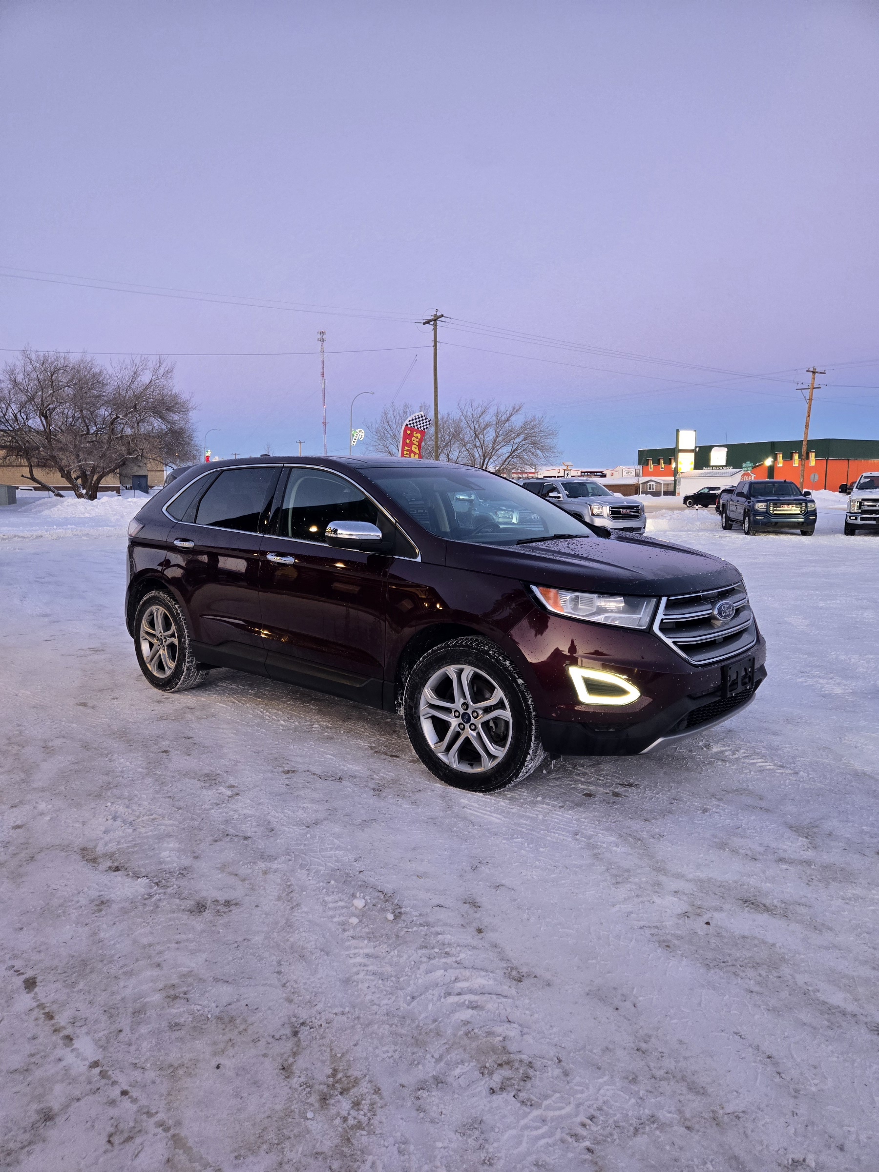 2017 FORD EDGE TITANIUM AWD (Maroon)