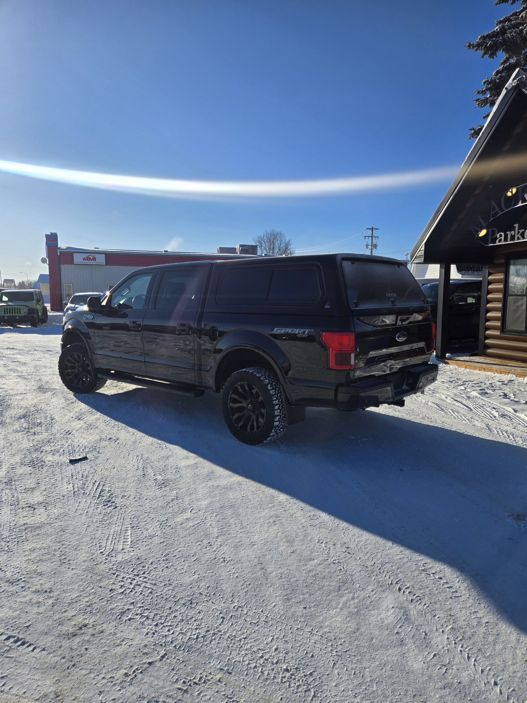(Sold) 2018 FORD F-150 LARIAT CREW CAB 4WD