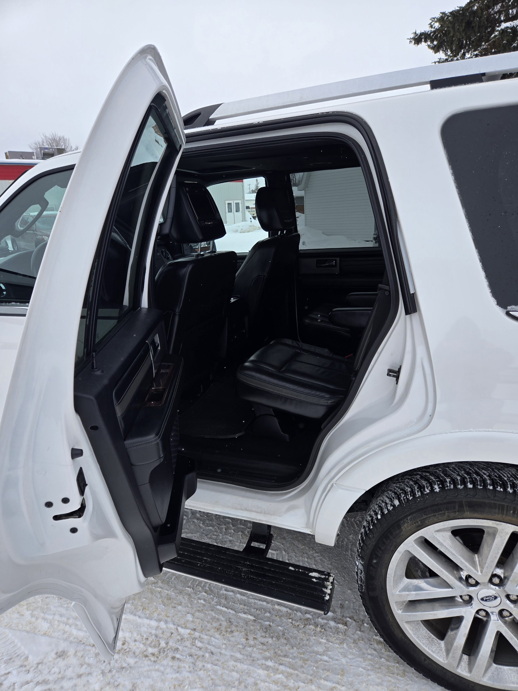 (Sold) 2017 Ford Expedition Platinum