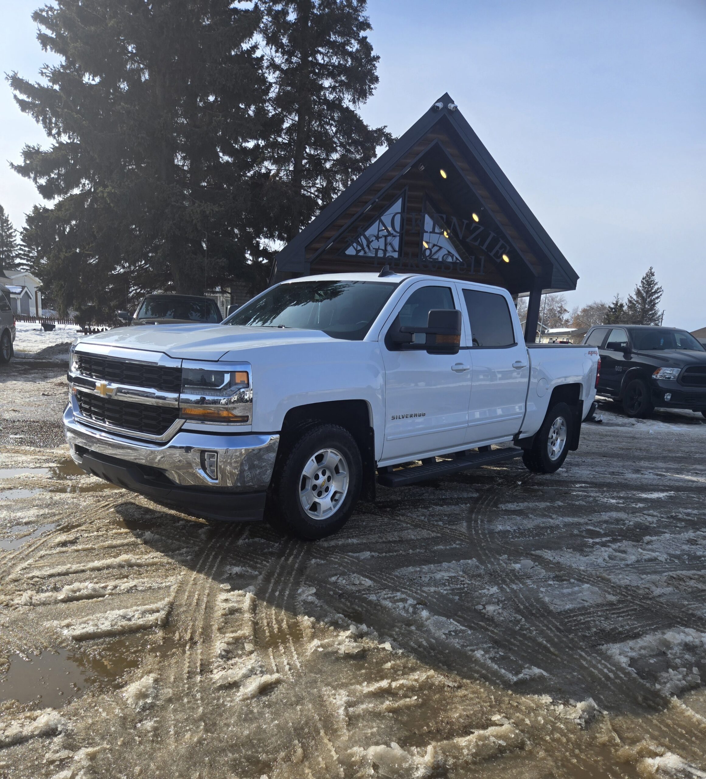 (Sold) 2018 CHEVROLET SILVERADO 1500 LT CREW CAB 4WD