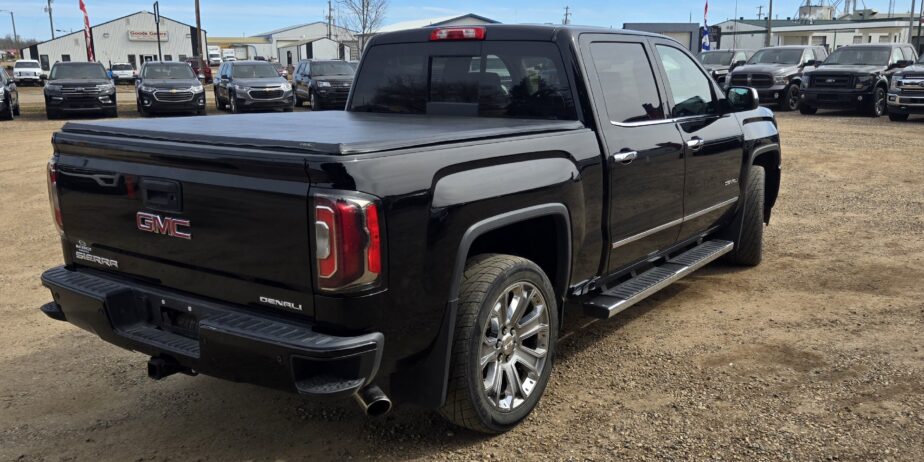 (Sold) 2018 GMC SIERRA 1500 DENALI CREW CAB 4WD  (One Owner)