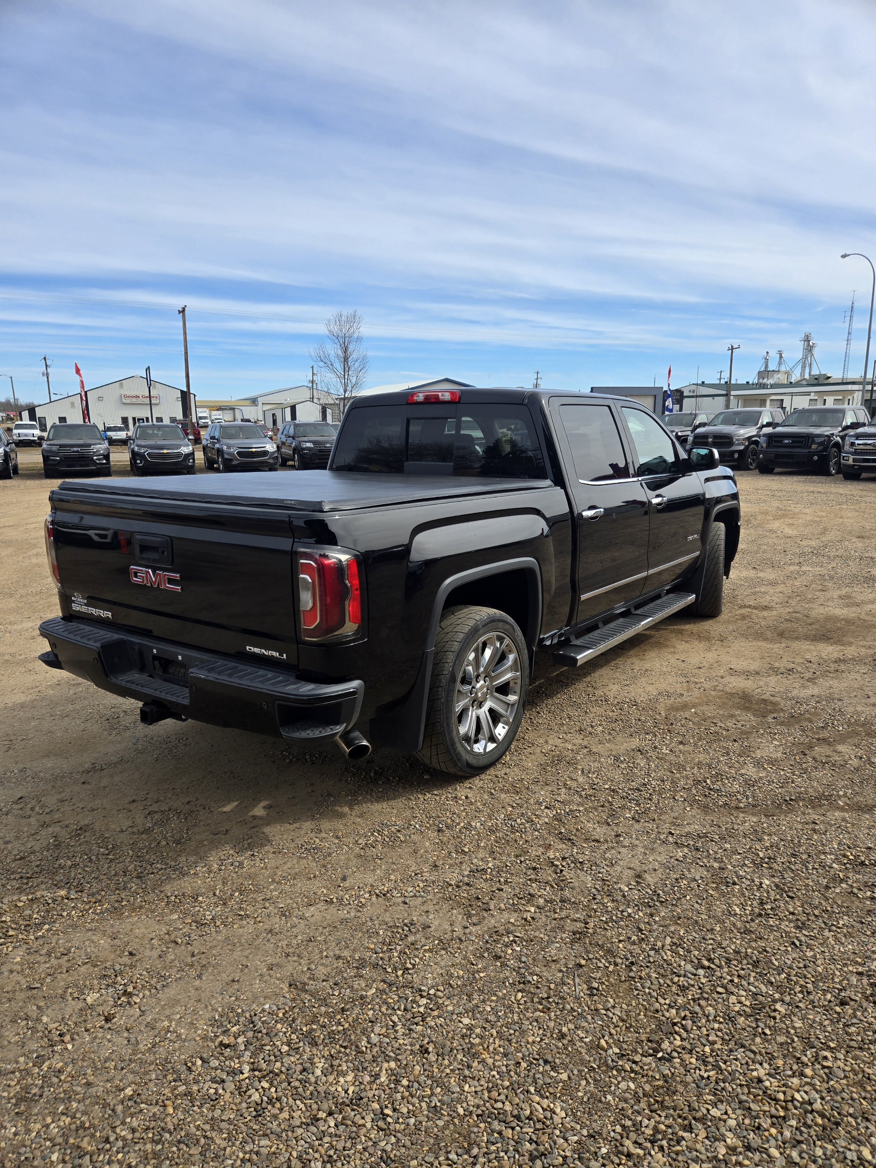 (Sold) 2018 GMC SIERRA 1500 DENALI CREW CAB 4WD (One Owner)