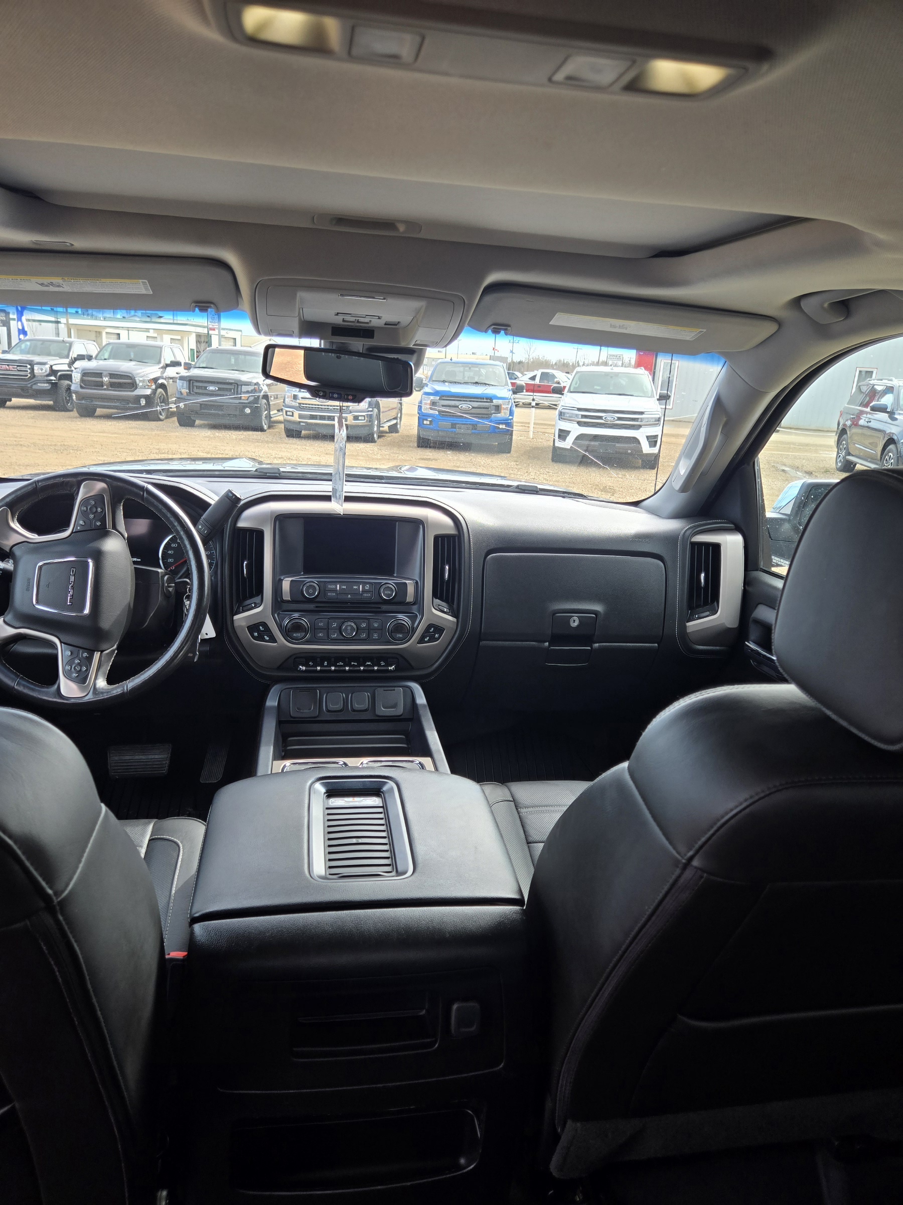 (Sold) 2018 GMC SIERRA 1500 DENALI CREW CAB 4WD (One Owner)