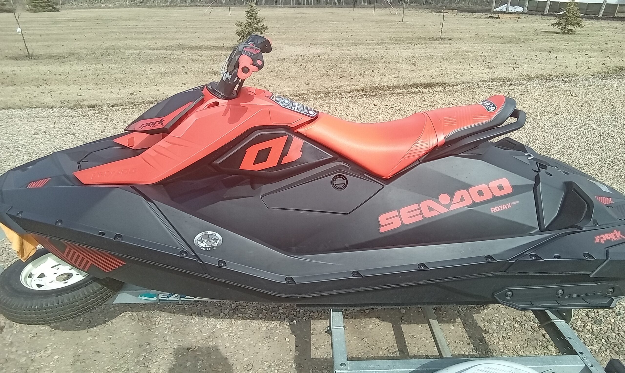 (Sold) 2022 spark trixx sea doo with (only 5 hours on it) (Sold)