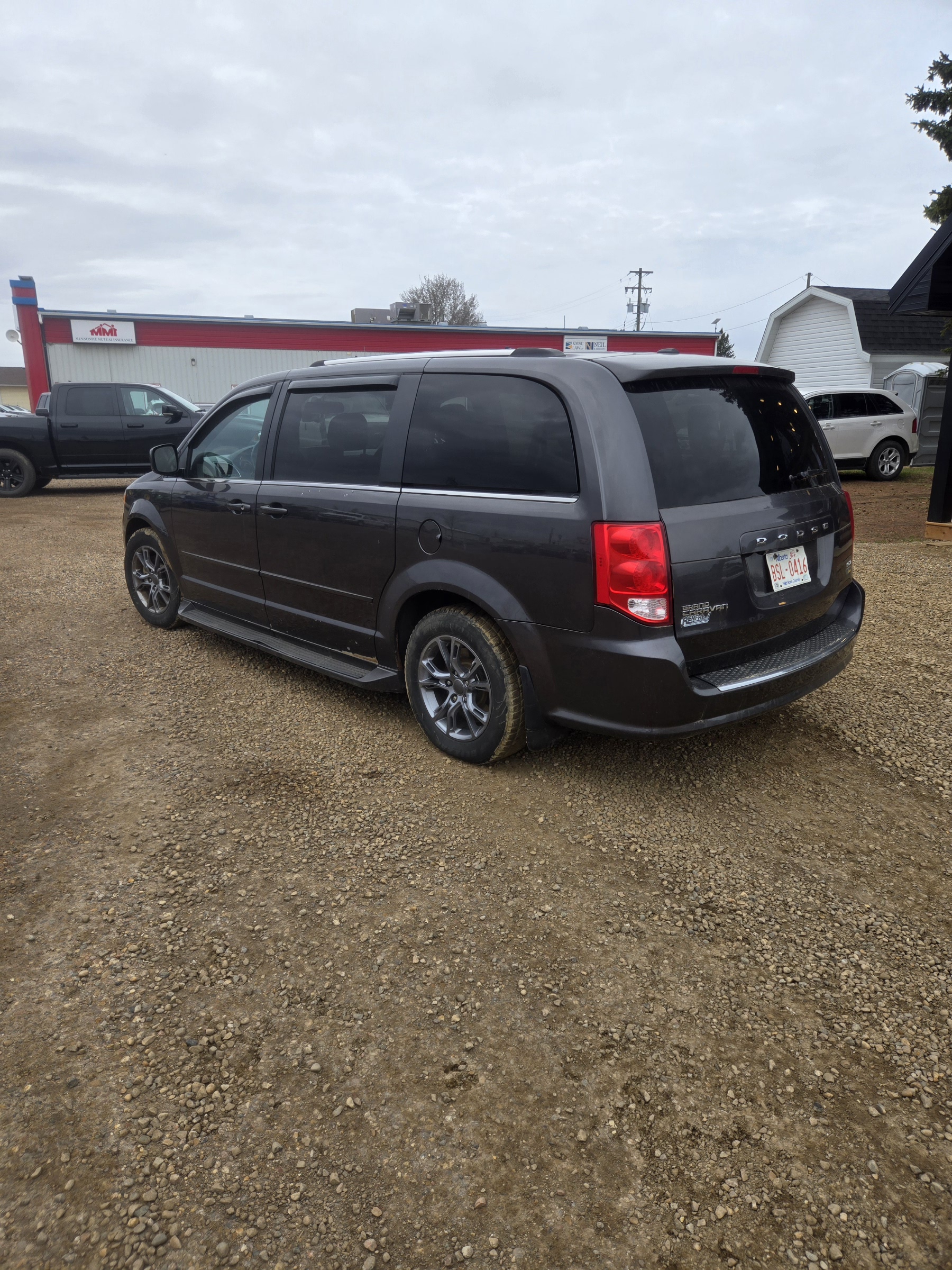 2017 Dodge Grand Caravan SXT (Consignment)