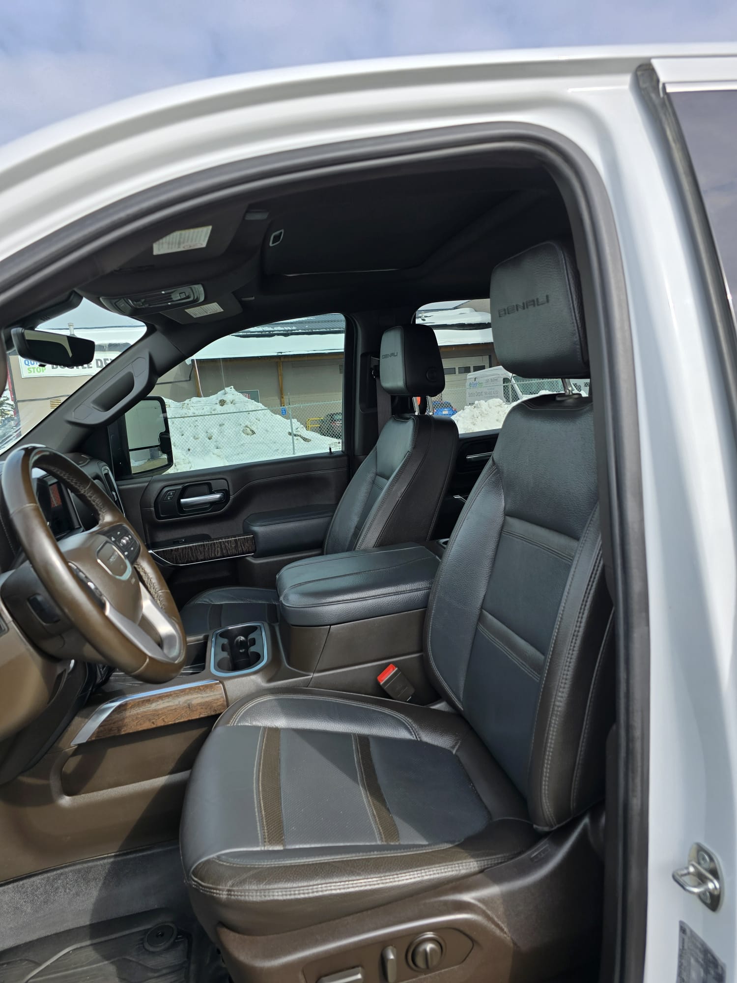 (Sold) 2023 GMC DURAMAX DIESEL DENALI HD