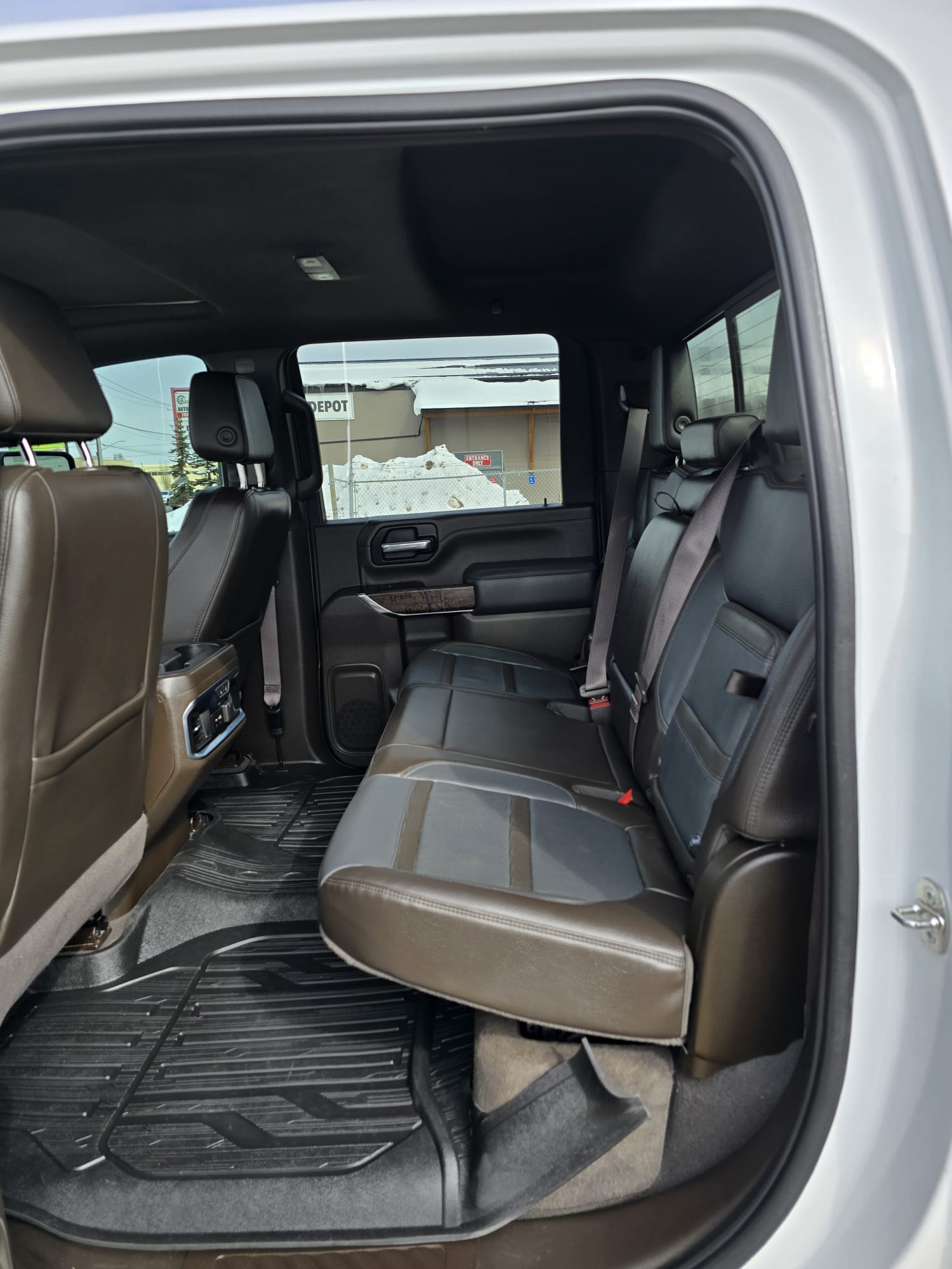 (Sold) 2023 GMC DURAMAX DIESEL DENALI HD