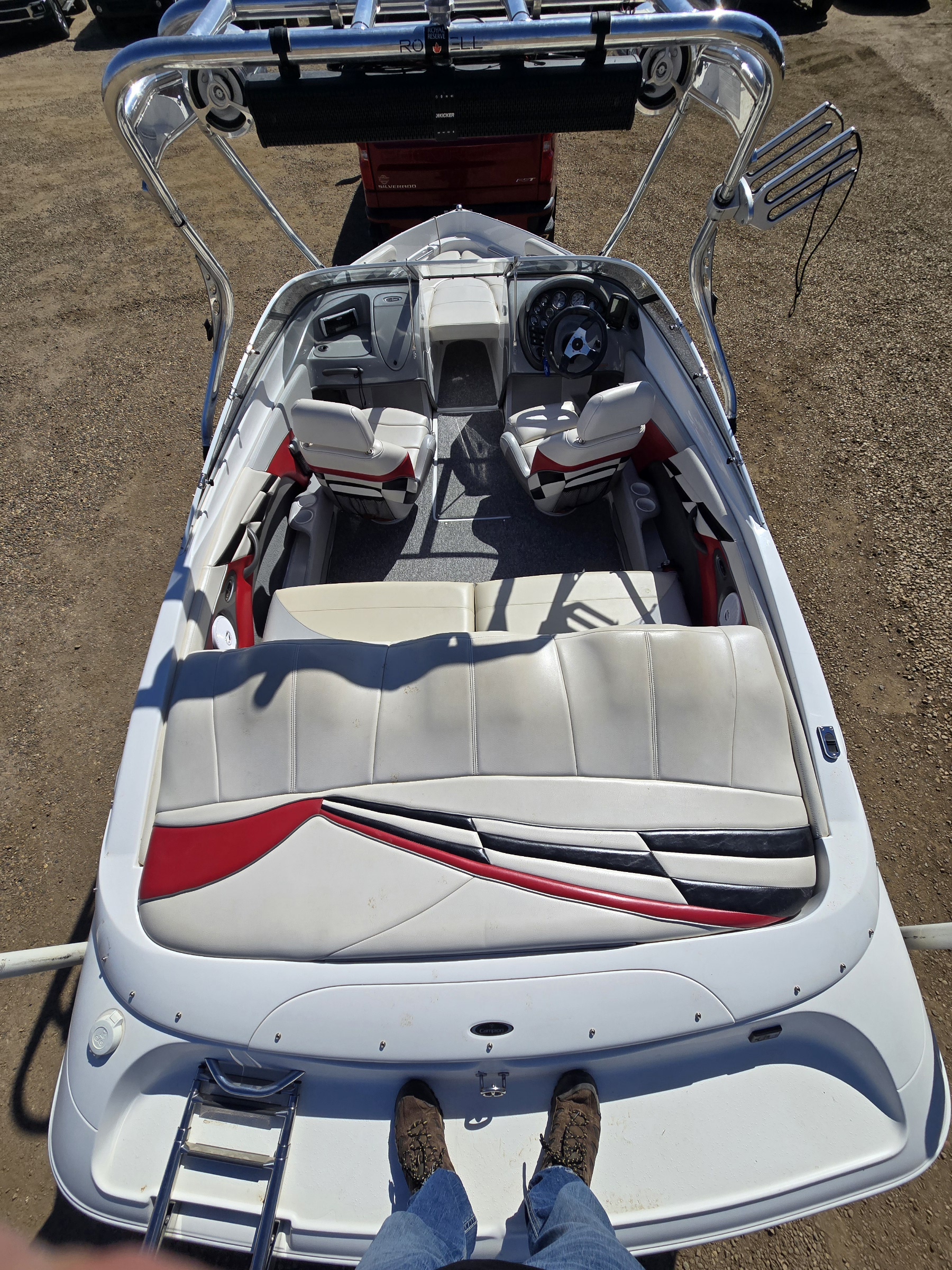 2004 Campion Chase 580 (Consignment)