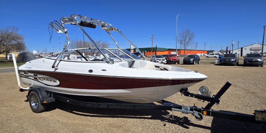 2004 Campion Chase 580 (Consignment)