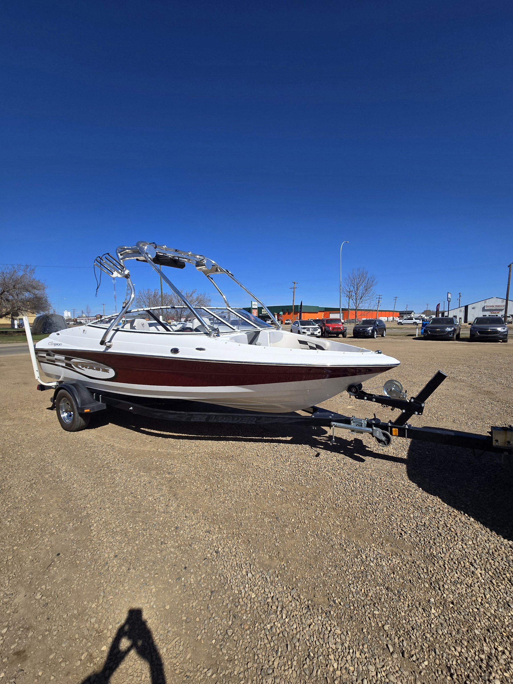 2004 Campion Chase 580 (Consignment)