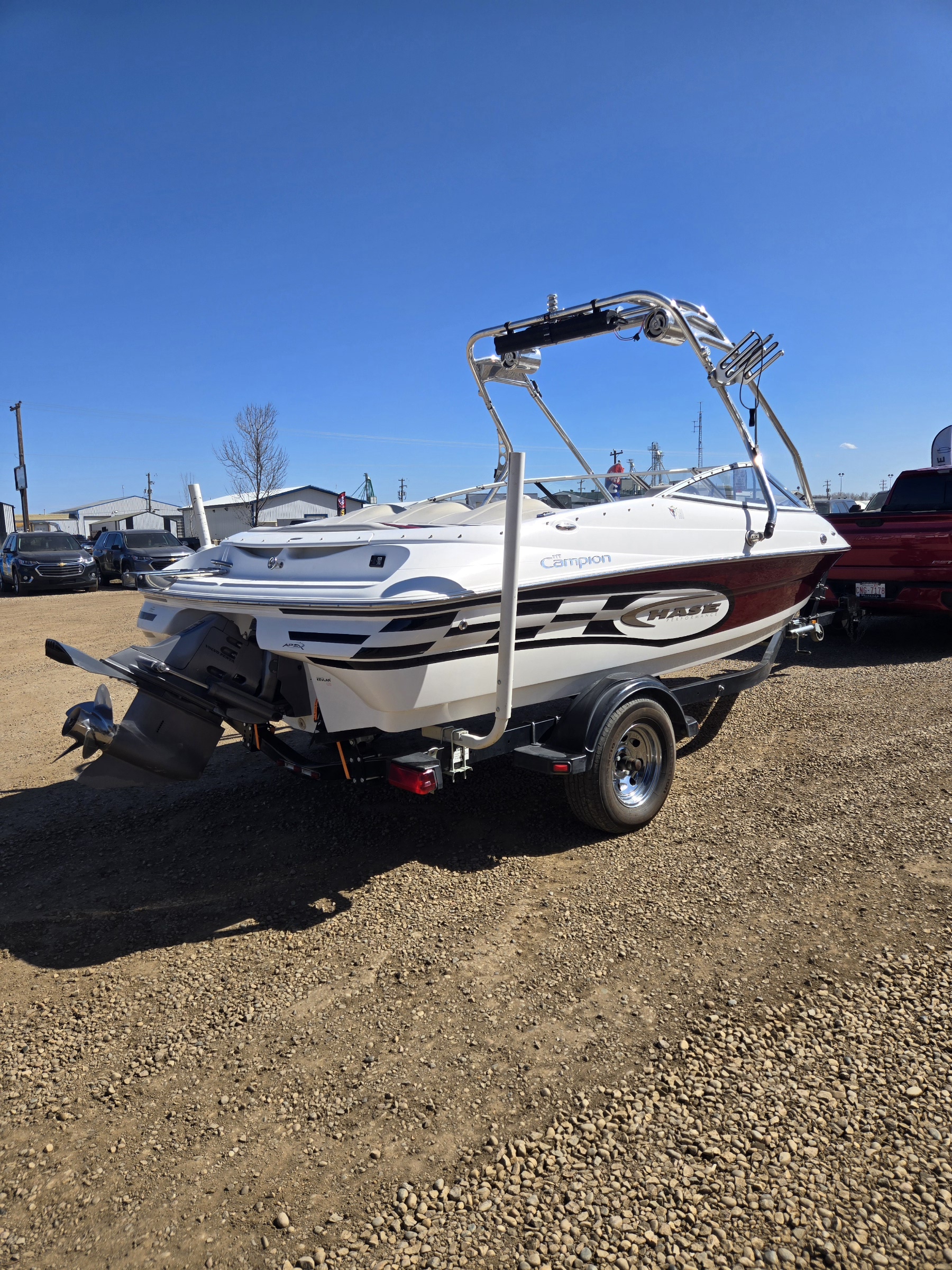 2004 Campion Chase 580 (Consignment)