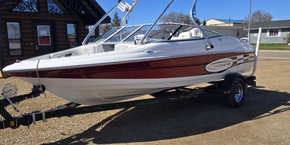 2004 Campion Chase 580 (Consignment)