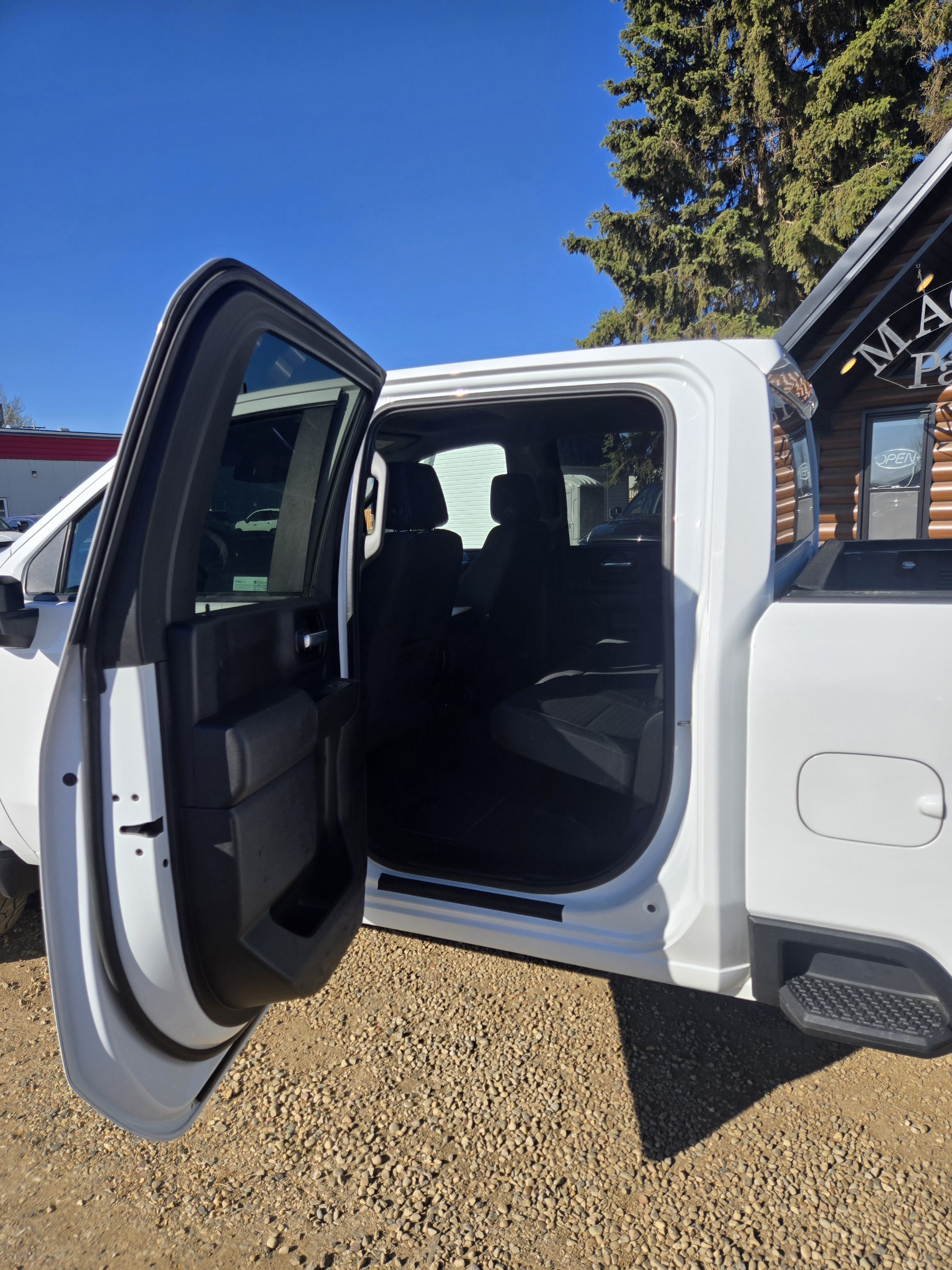 (Sold) 2021 CHEVROLET SILVERADO 2500HD LT