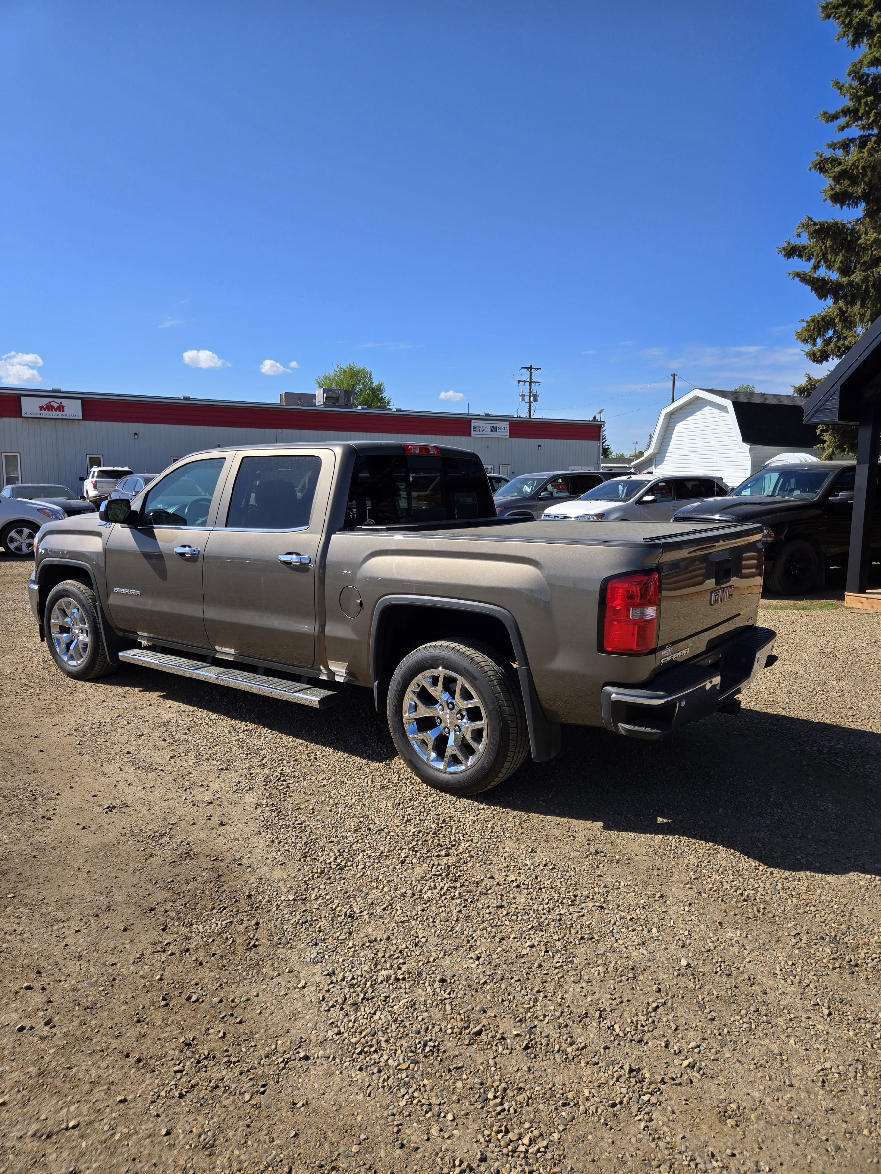 2014 GMC SIERRA 1500 SLT CREW (One owner clean Carfax)