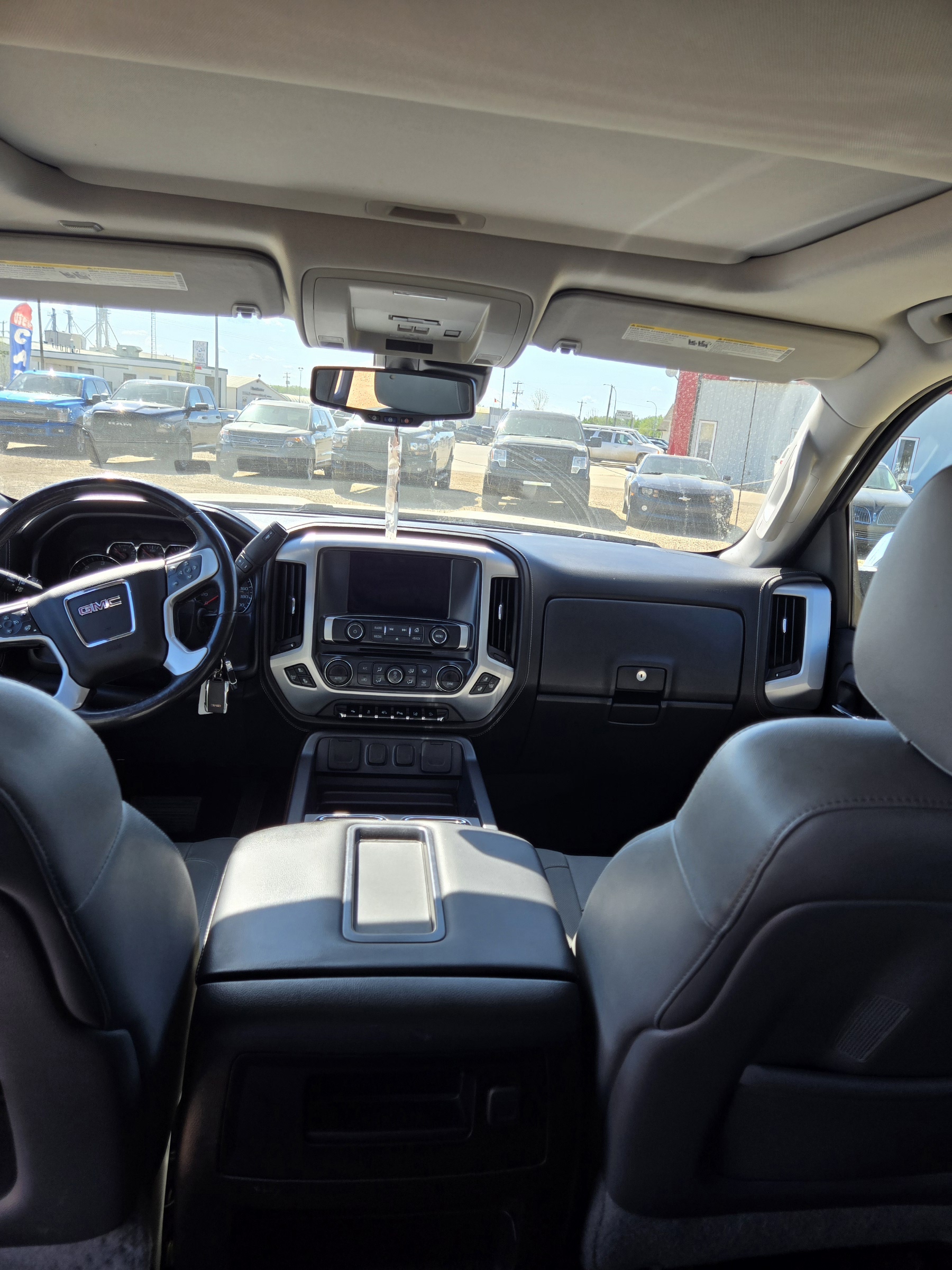 2014 GMC SIERRA 1500 SLT CREW (One owner clean Carfax)