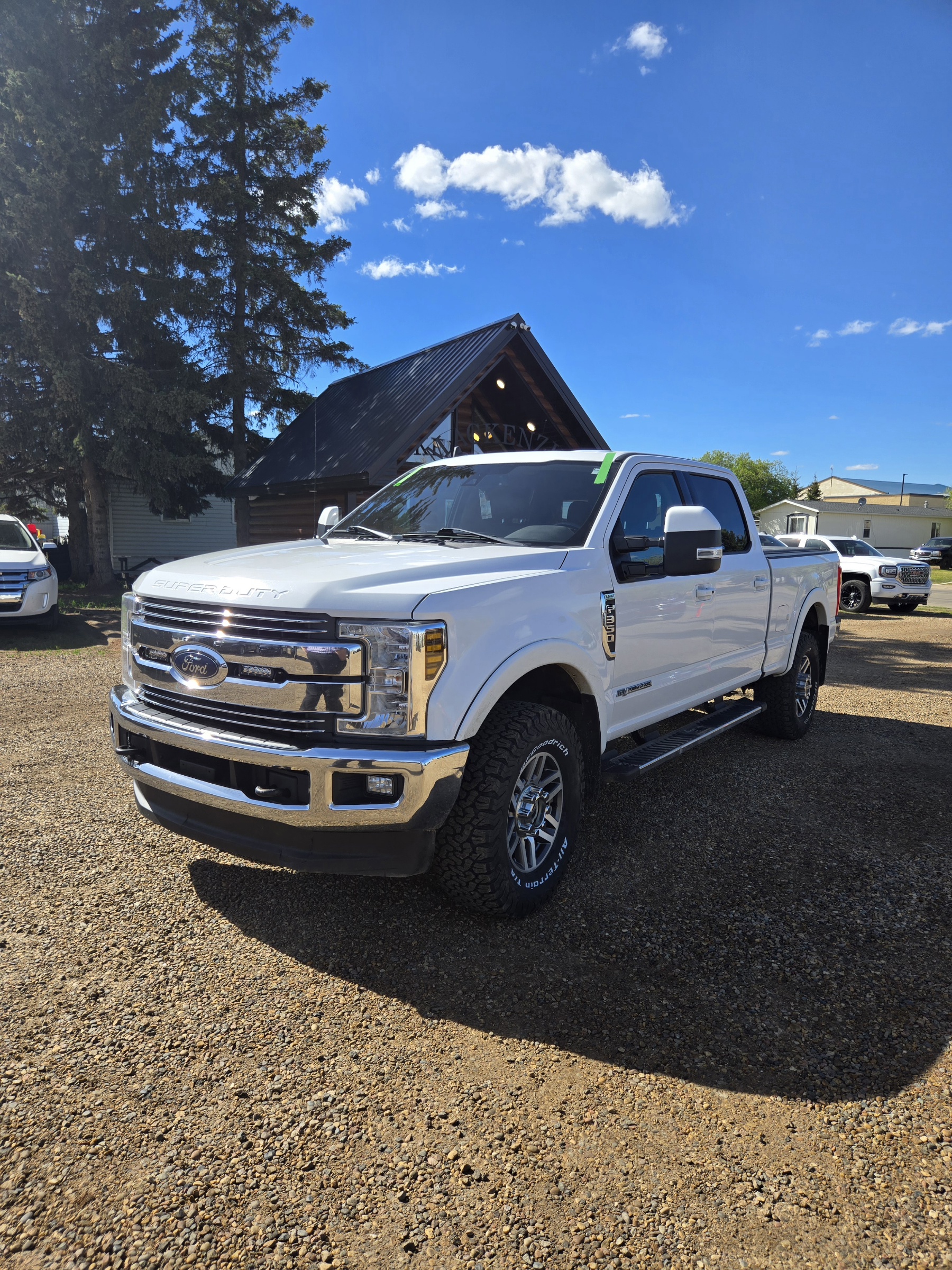 2019 Ford F350 Lariat Diesel (Clean Carfax one owner)