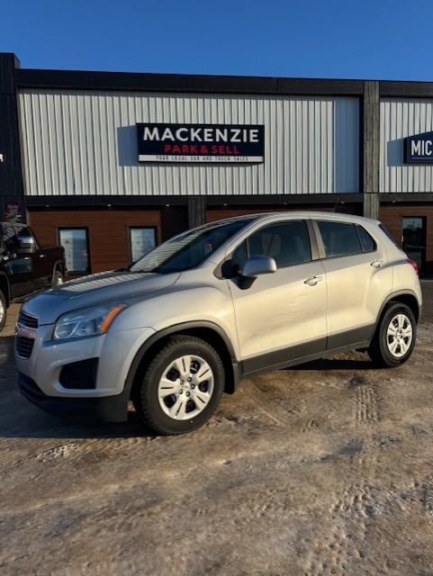 BLOW OUT SALE! 2015 CHEVROLET TRAX