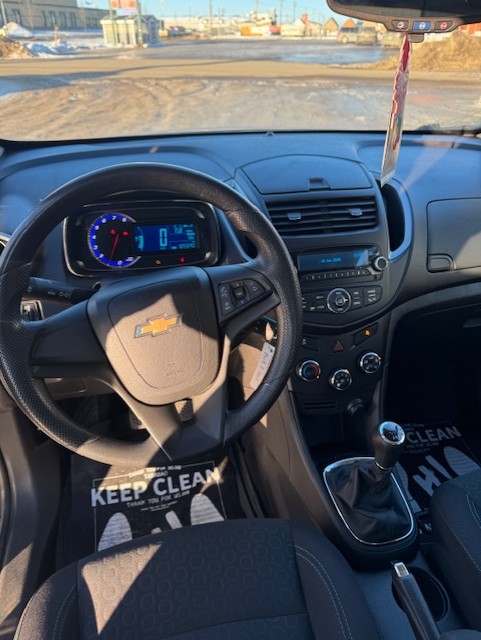 BLOW OUT SALE! 2015 CHEVROLET TRAX