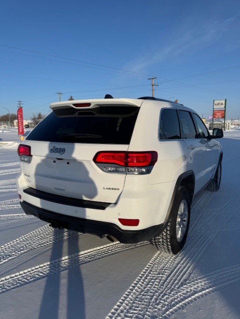 2020 JEEP GRAND CHEROKEE LAREDO