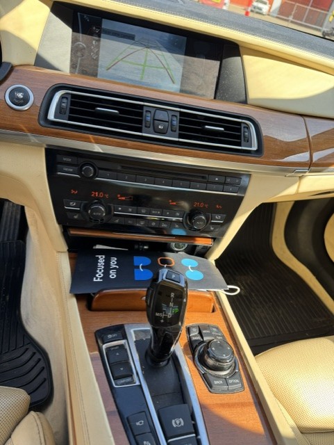 (CONSIGNMENT) 2009 BMW 750 LI