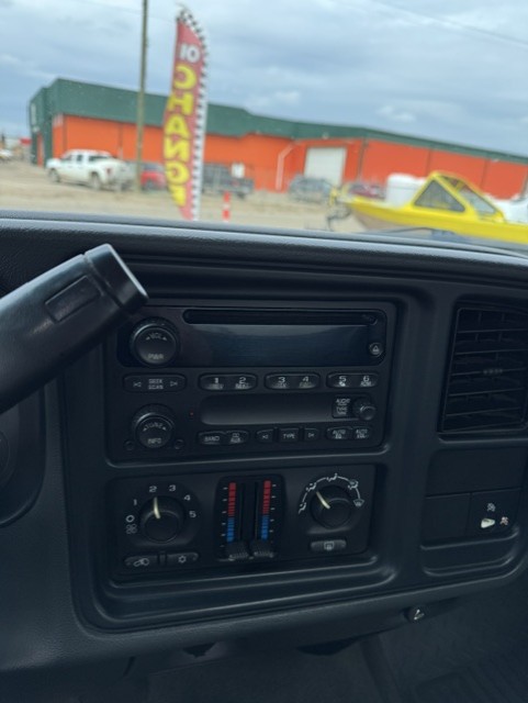 REDUCED! (CONSIGNMENT) 2006 GMC 2500HD SLE