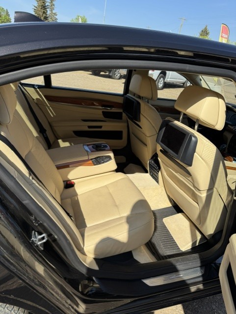 (CONSIGNMENT) 2009 BMW 750 LI