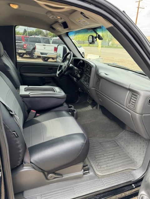 REDUCED! (CONSIGNMENT) 2006 GMC 2500HD SLE