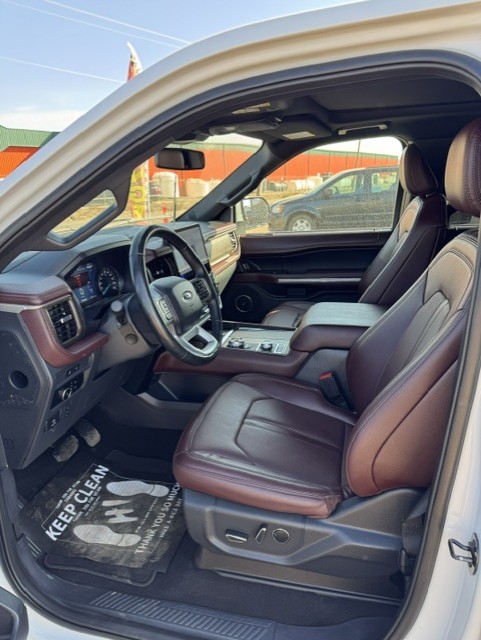2024 FORD EXPEDITION LIMITED MAX (8 PASSENGER)