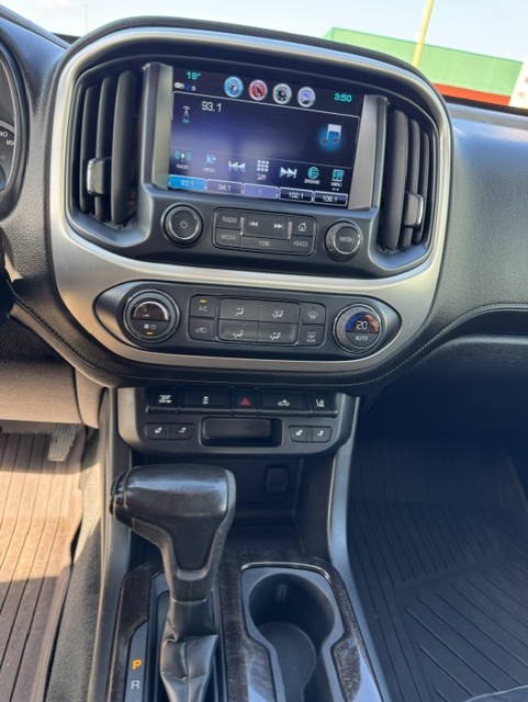 (CONSIGNMENT) 2017 GMC CANYON SLT DIESEL