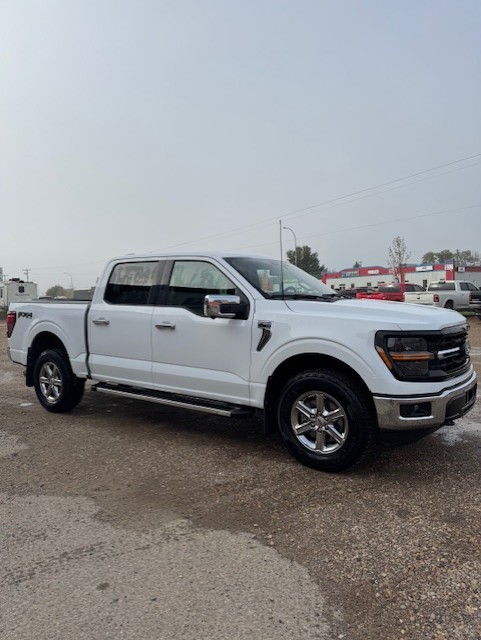 2024 FORD F150 XLT