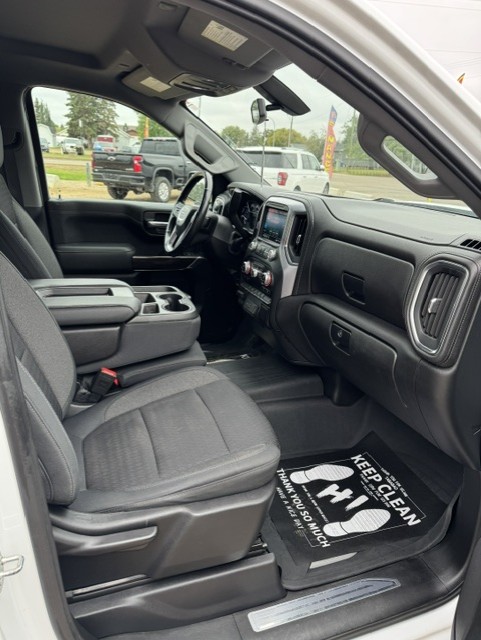 (SOLD) 2019 GMC SIERRA 1500 SLE