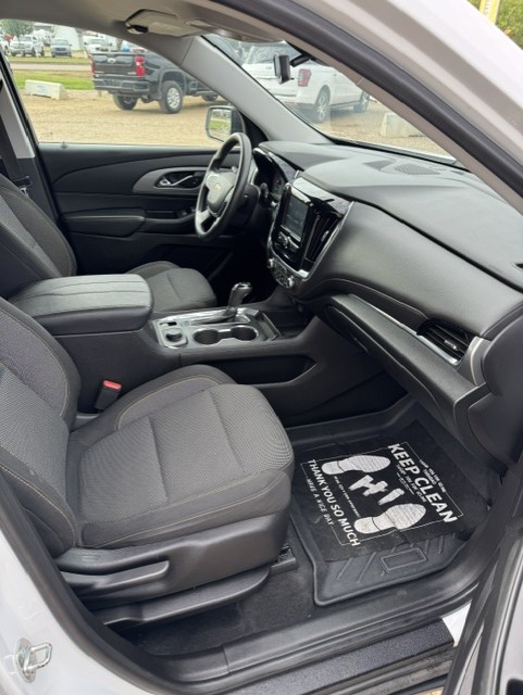 (CONSIGNMENT) 2018 CHEVROLET TRAVERSE LS