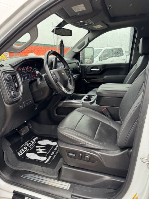 2023 CHEVROLET SILVERADO 3500HD LTZ GAS