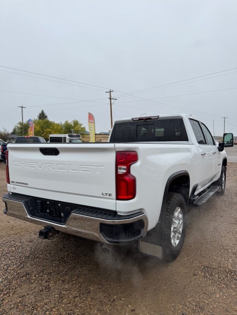 2023 CHEVROLET SILVERADO 3500HD LTZ GAS