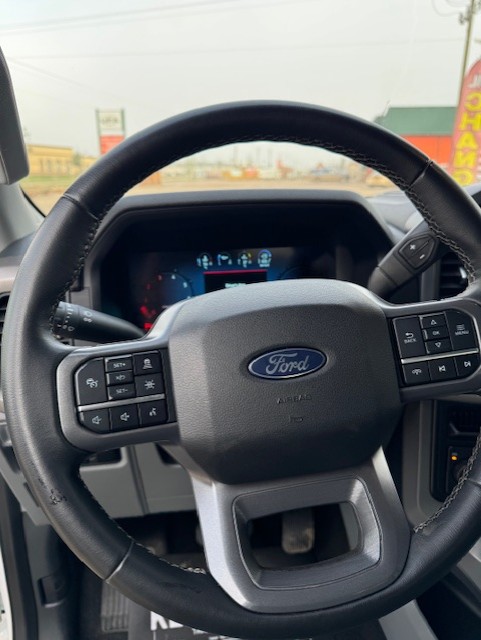 2024 FORD F150 XLT