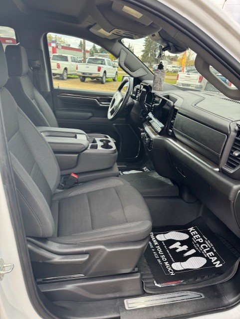 (SOLD) 2024 CHEVROLET SILVERADO 1500 LT