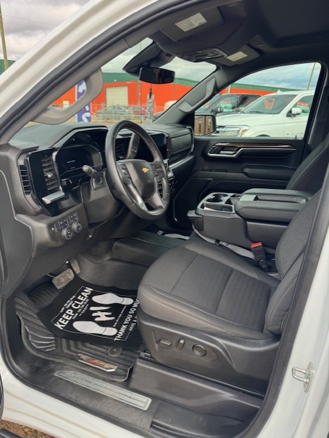 (SOLD) 2024 CHEVROLET SILVERADO 1500 LT