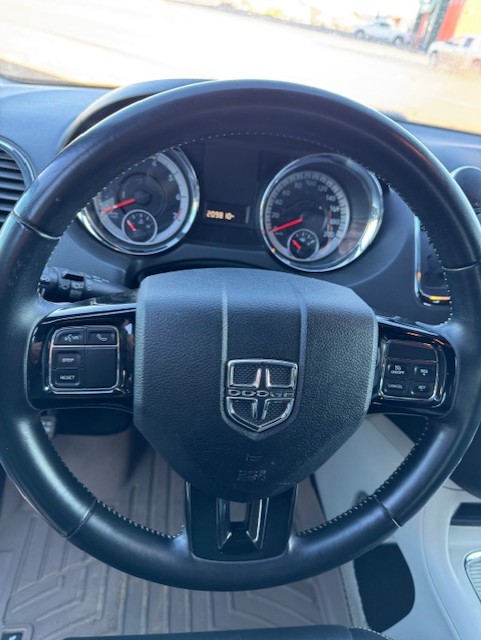 (CONSIGNMENT) 2017 DODGE GRAND CARAVAN SE