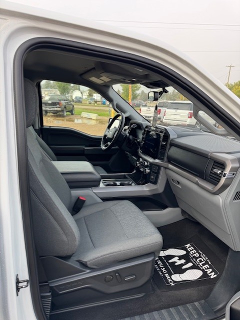 2024 FORD F150 XLT
