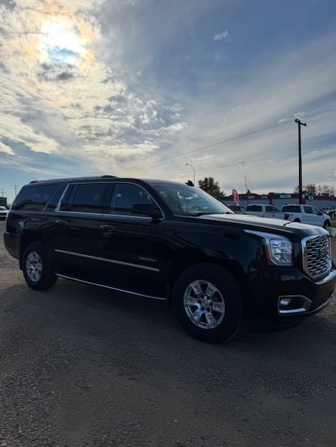 2019 GMC YUKON XL DENALI